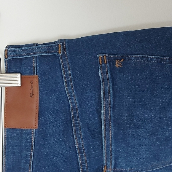 Madewell 10" High-Rise Skinny Distressed Raw Hem Medium Wash Size 26 - Picture 5 of 10